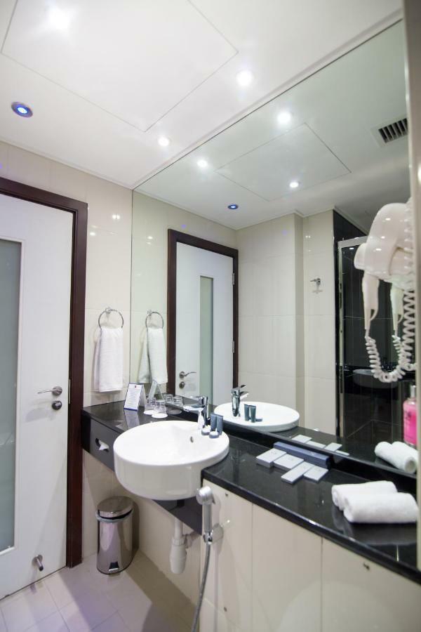 Holiday Bahrain Hotel Manama Luaran gambar