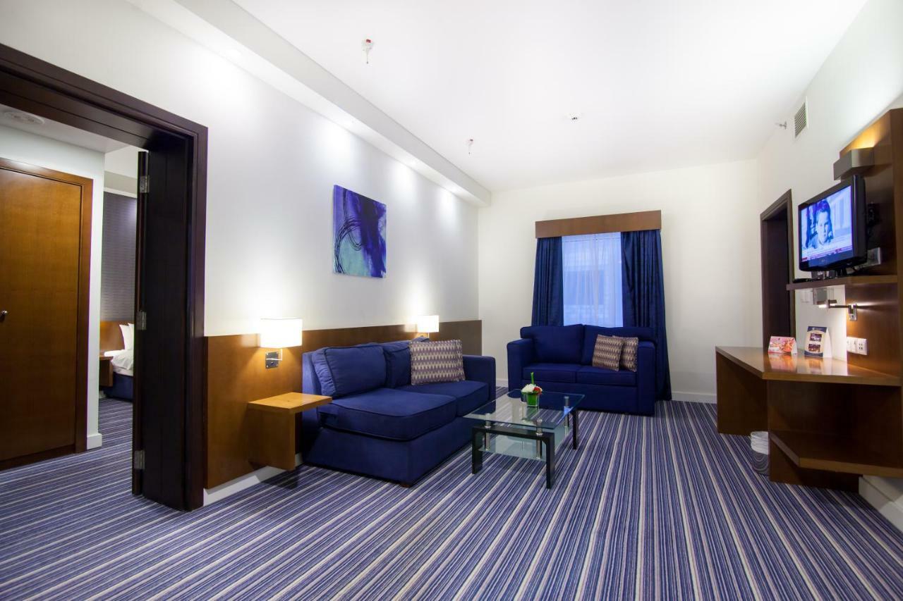 Holiday Bahrain Hotel Manama Luaran gambar